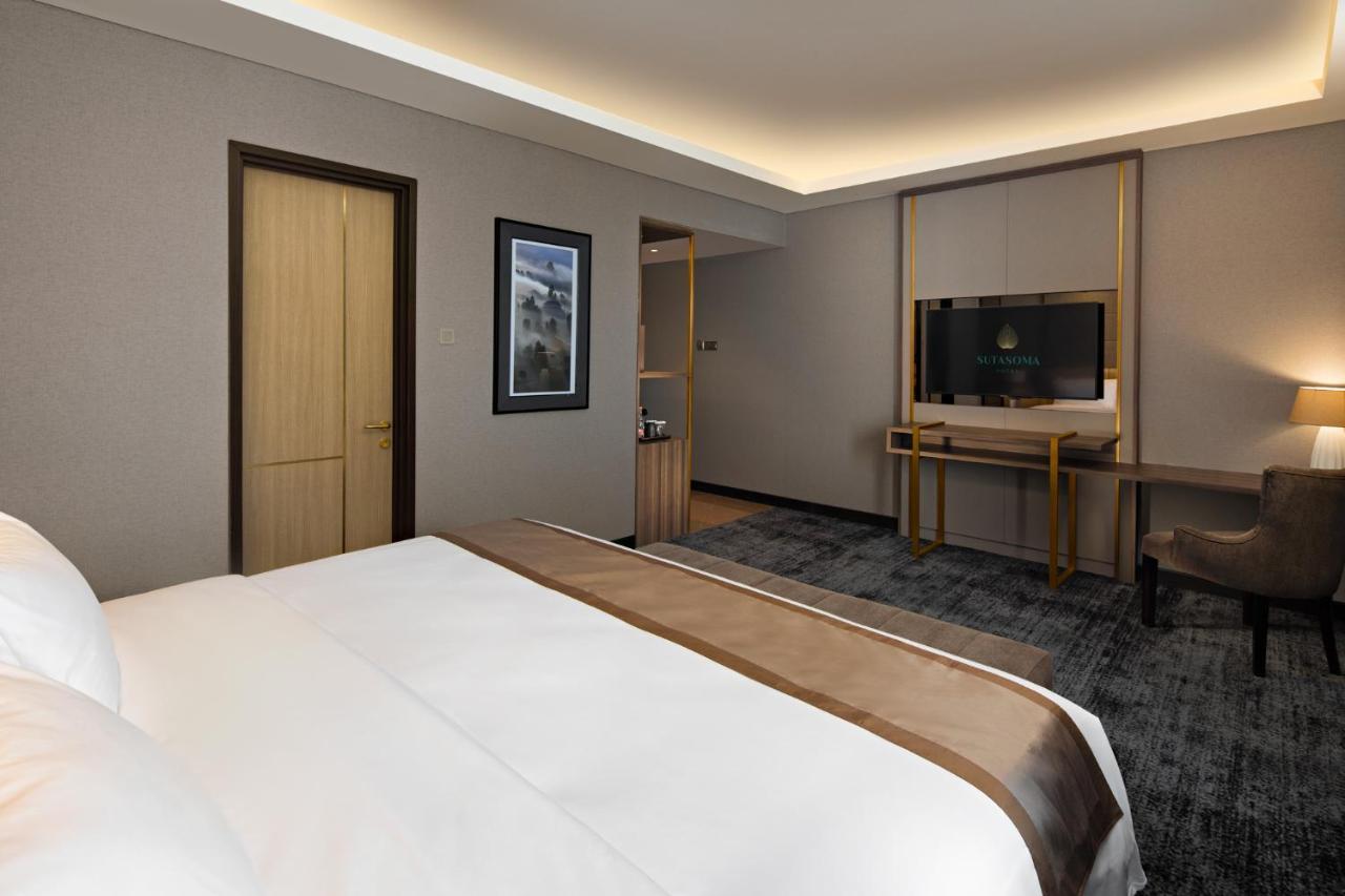Sutasoma Hotel Jakarta Exteriör bild