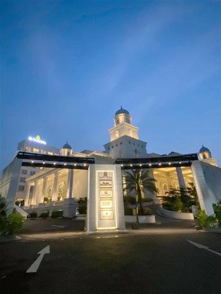 Sutasoma Hotel Jakarta Exteriör bild